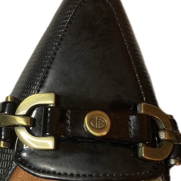 Circa Joan & David Luxe Snakeskin Embossed Black Leather Heel - Picture 8 of 10